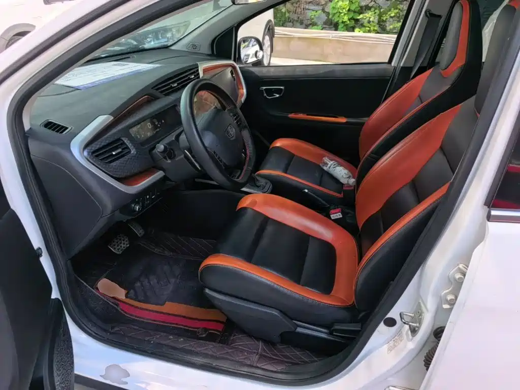 Geely Vision X1 — миниатюра 15