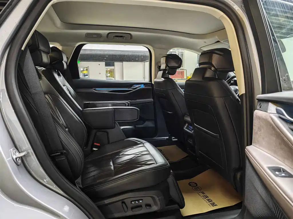 Ford Edge — миниатюра 7