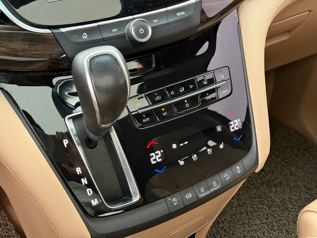 Buick GL8 2018 ES 28T Flagship VI
