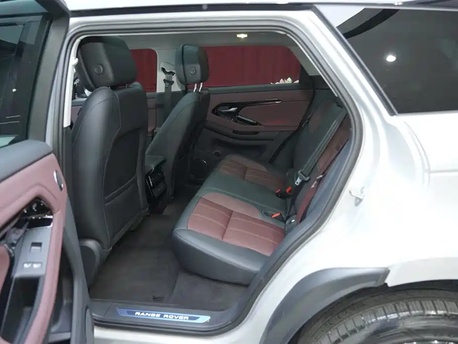 Land Rover Range Rover Evoque 2024 L 200PS
