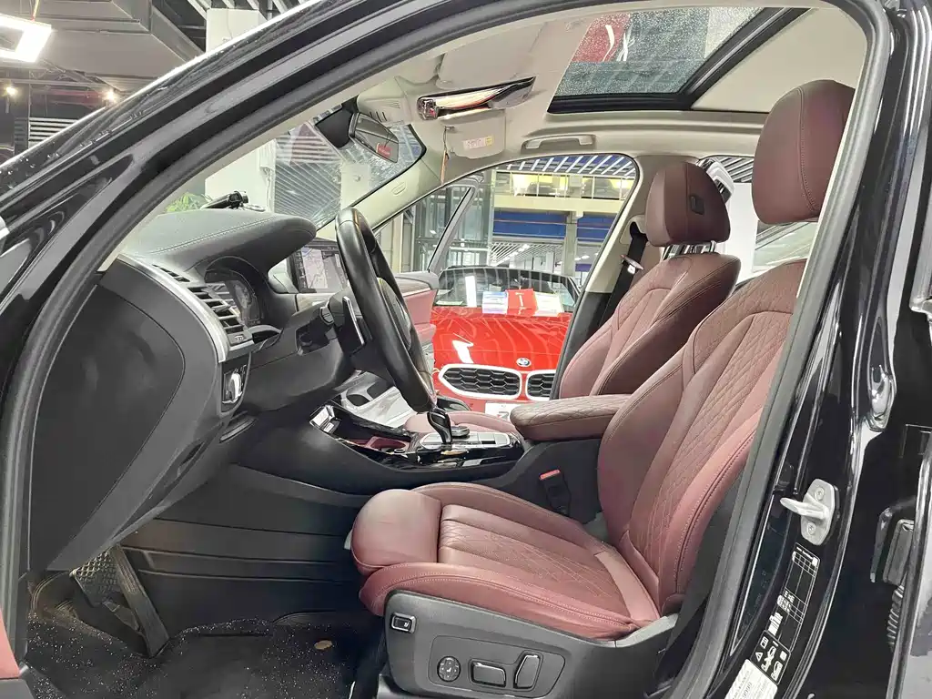 BMW X3 — миниатюра 7