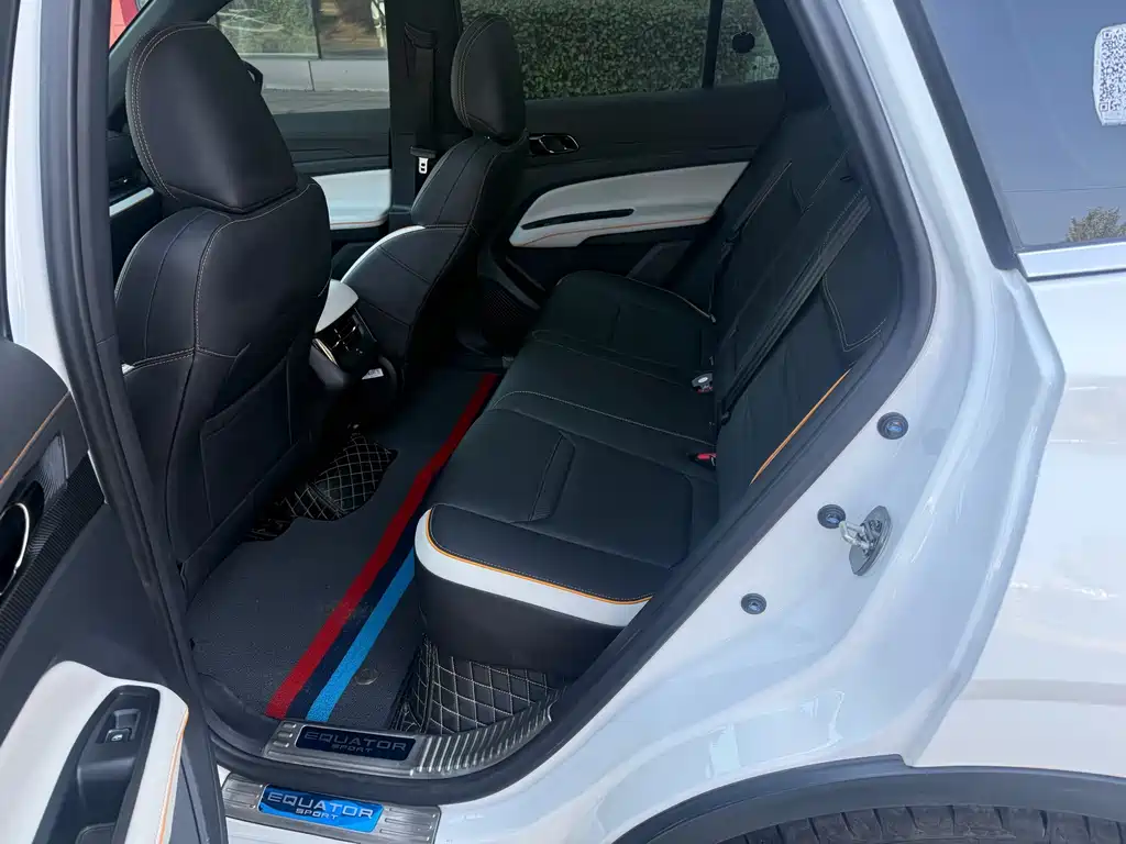Ford Equator Sport — миниатюра 10