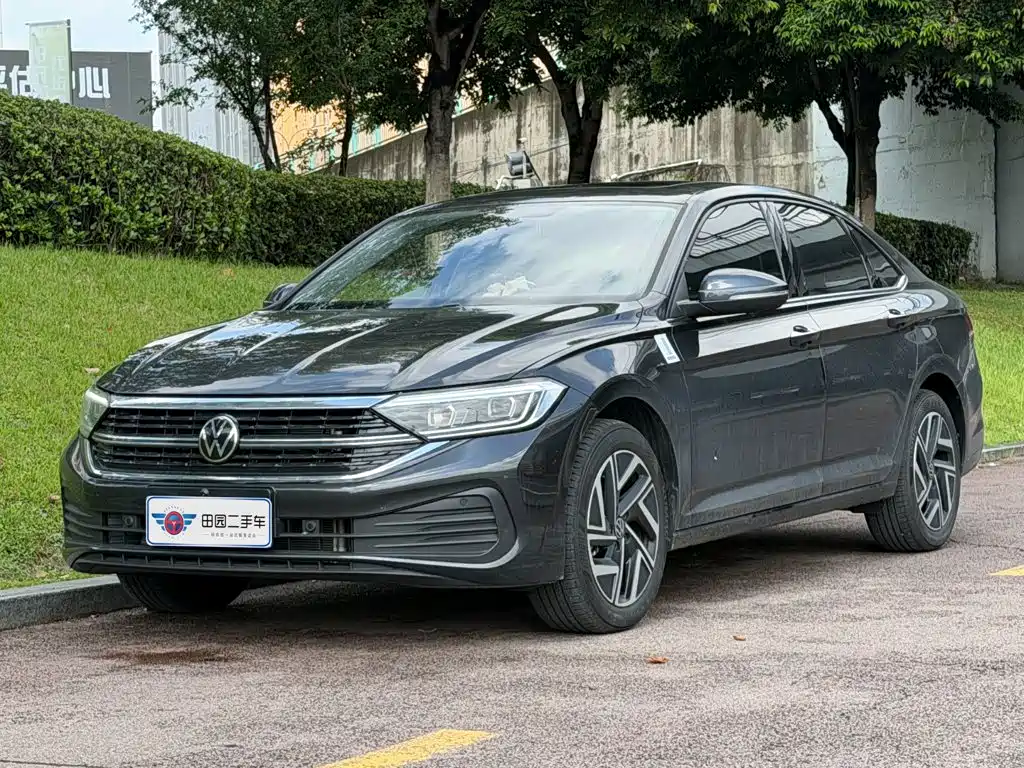 速腾 2026款 改款 3000万辆甄选款 300TSI DSG 超越版 2025