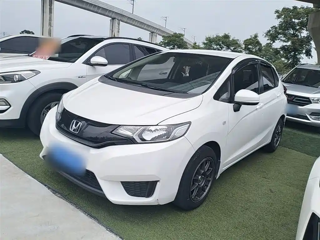 Купить Honda Fit