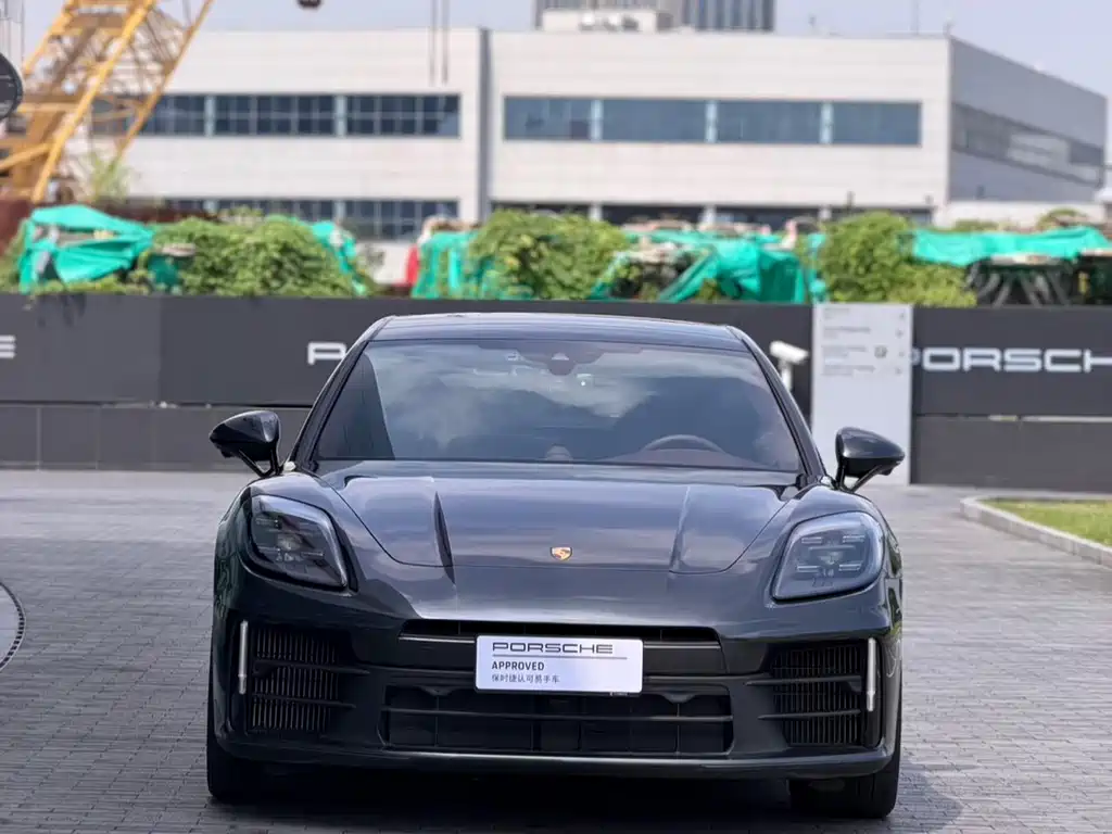Porsche Panamera — миниатюра 2