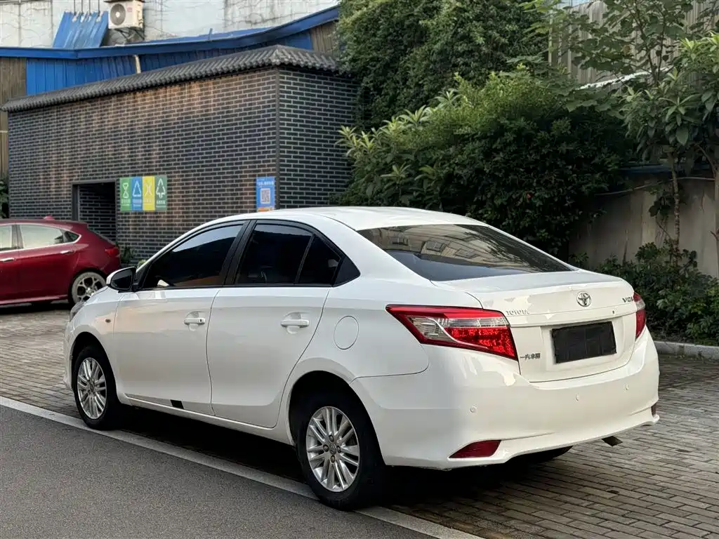Toyota Vios — миниатюра 15