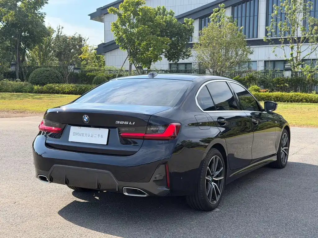 BMW 3 Series — миниатюра 4