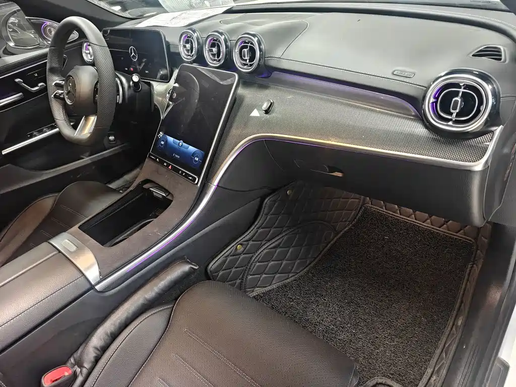 Mercedes-Benz C-Class — миниатюра 4