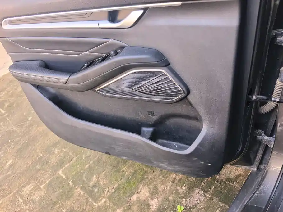 Geely Emgrand — миниатюра 7