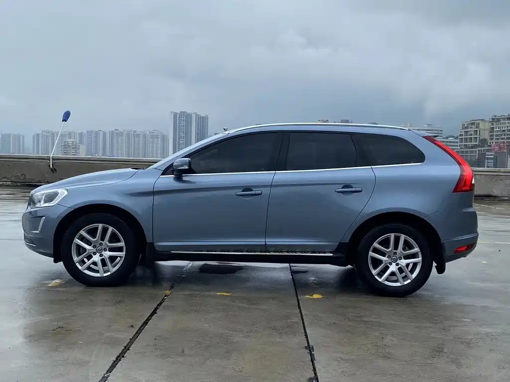 Volvo XC60 — миниатюра 3
