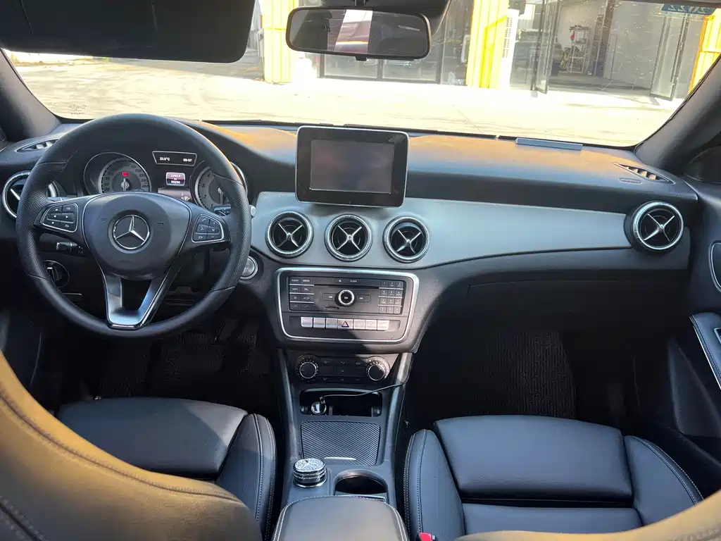 Mercedes-Benz CLA (Import) — миниатюра 12