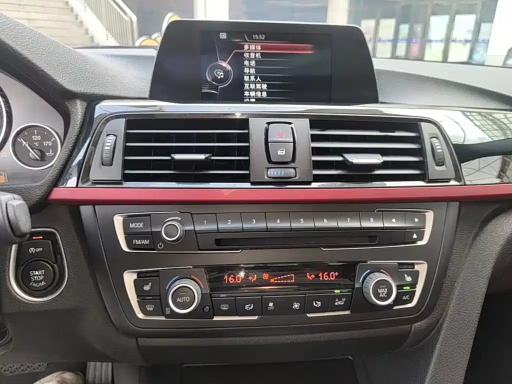 BMW 3 Series — миниатюра 13