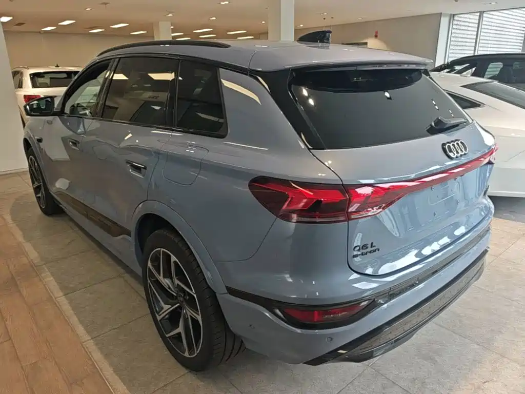 Audi Q6L e-tron — миниатюра 5