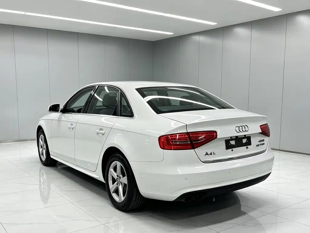 Audi A4L 2013 35 TFSI AT