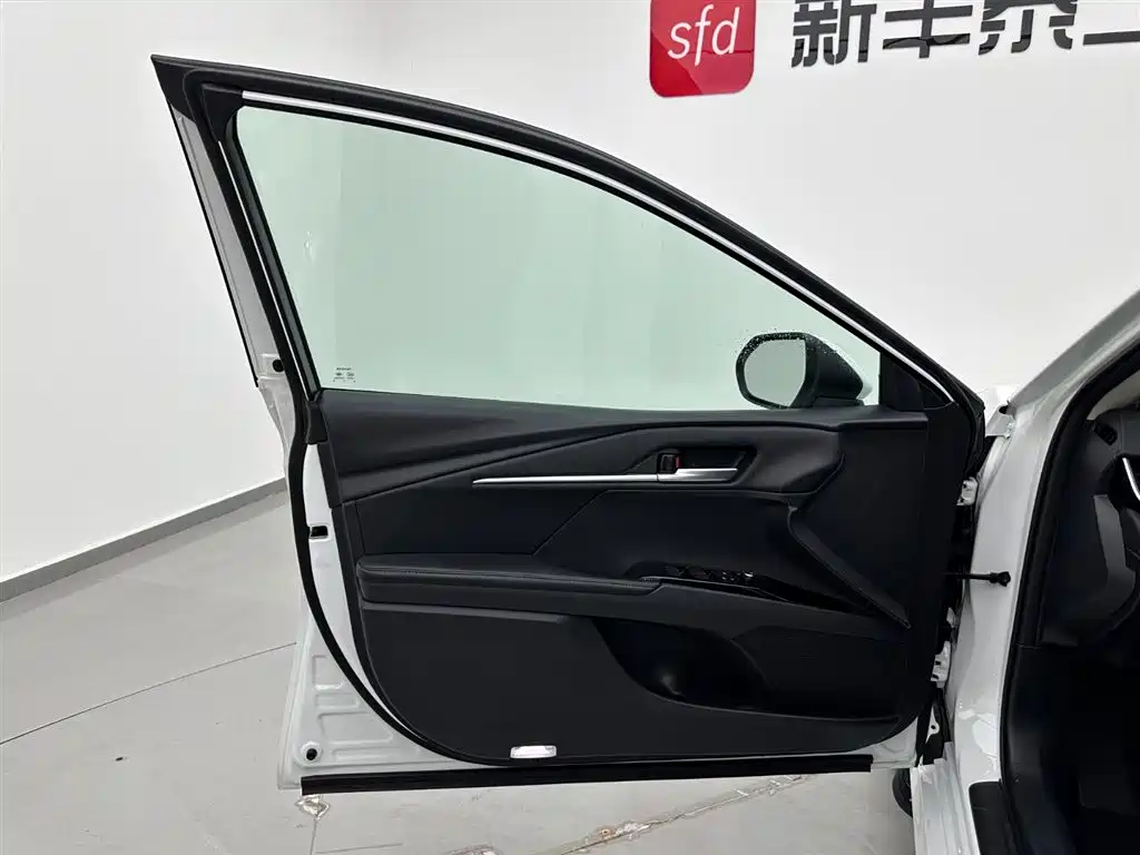 Toyota Camry id 4669219 из Китая 10