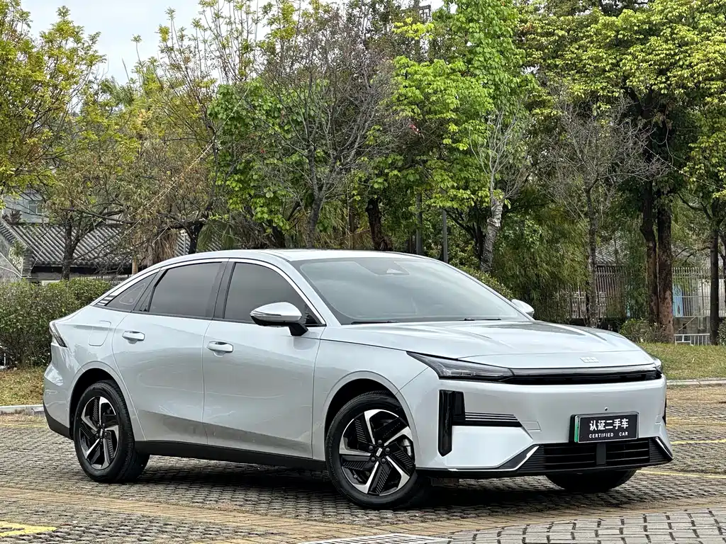 GEELY GALAXY GALAXY L6