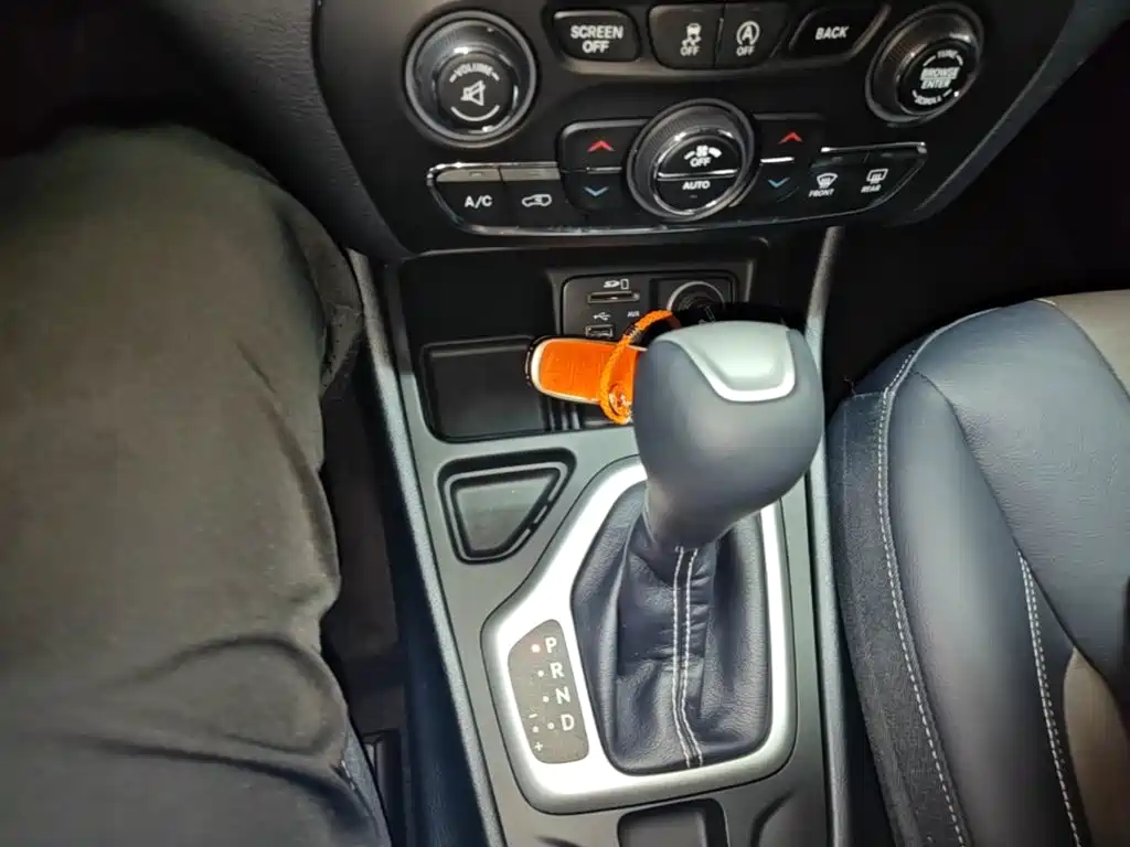 Jeep Cherokee — миниатюра 14