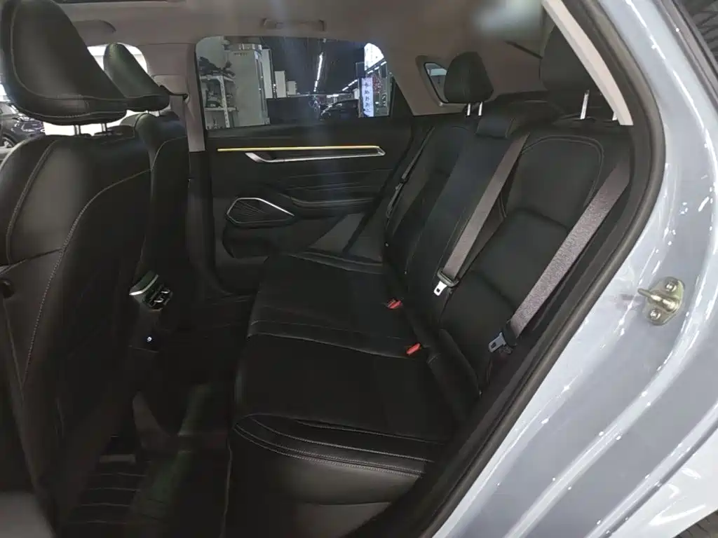 Geely Emgrand — миниатюра 17