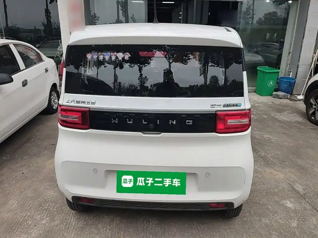 Wuling MINIEV — миниатюра 6
