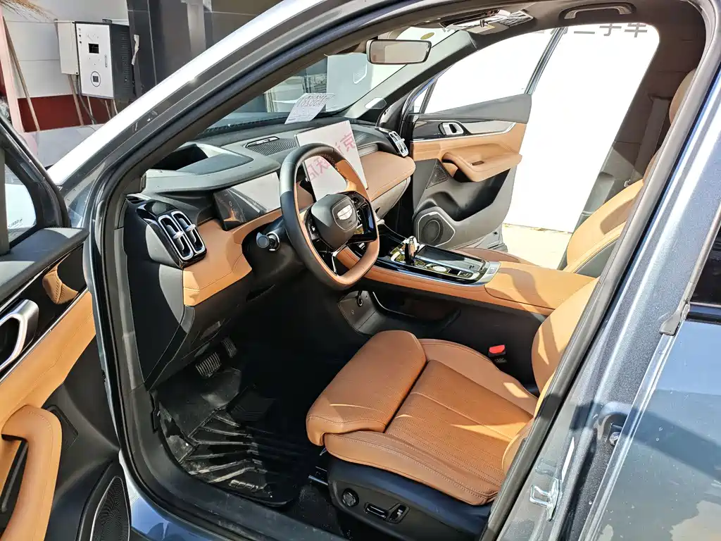 Geely Boyue L — миниатюра 6