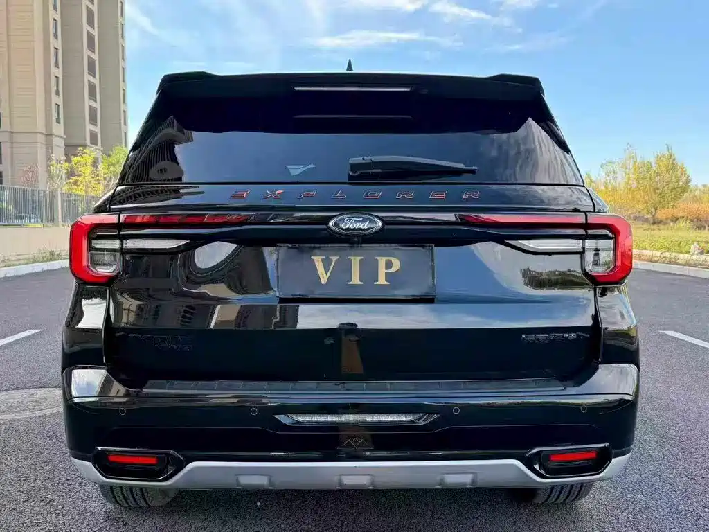 Ford Explorer — миниатюра 8