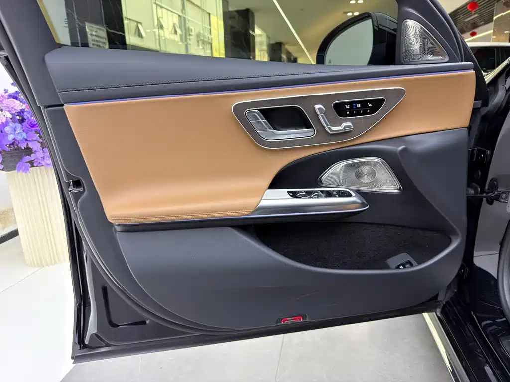 Mercedes-Benz E-Class E 2026 E 300 L Luxury
