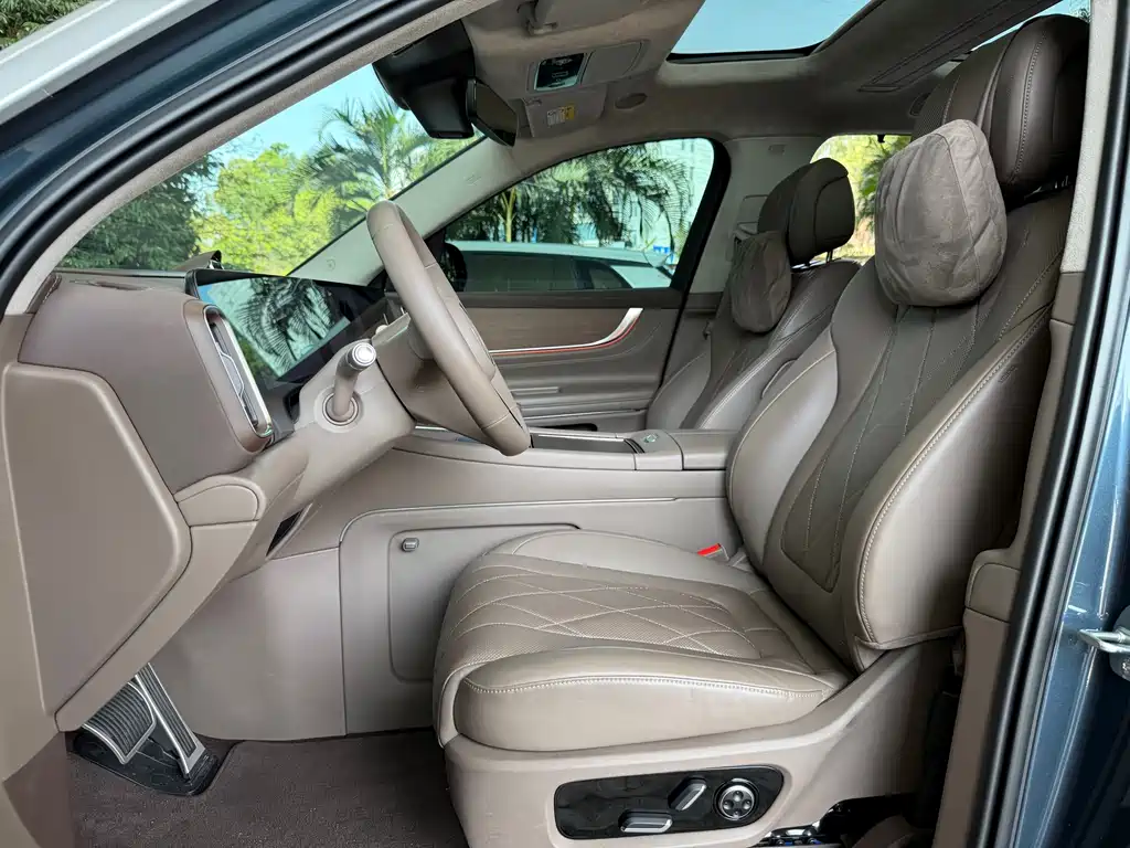 AITO ASK THE WORLD M9