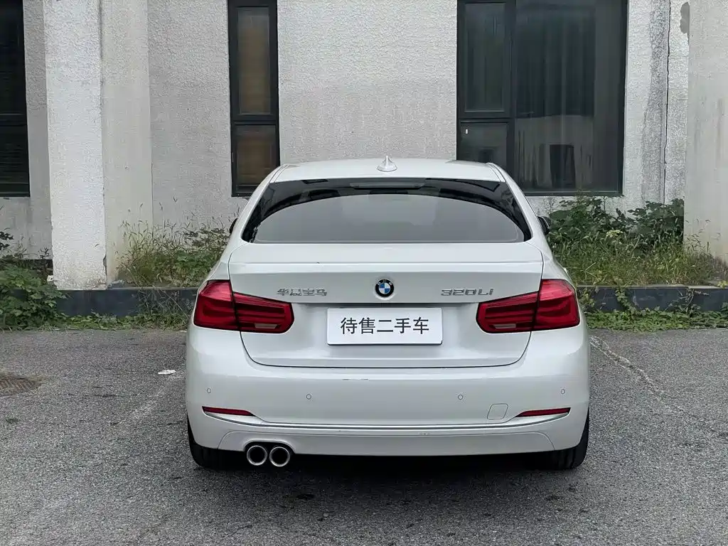 BMW 3 Series — миниатюра 13