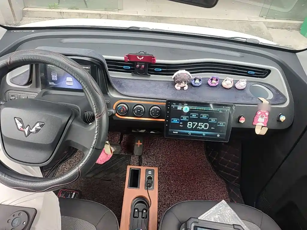 Wuling MINIEV — миниатюра 10