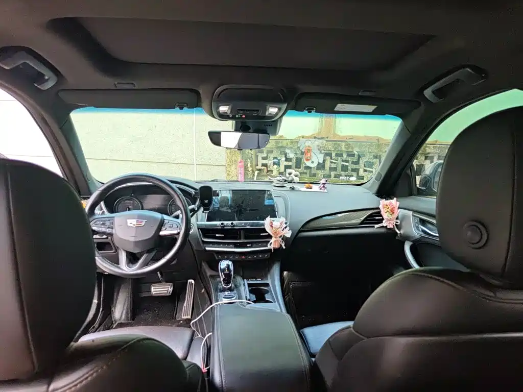 Cadillac CT5 — миниатюра 21
