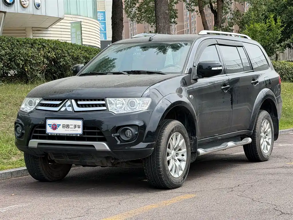 Mitsubishi Pajero Sport