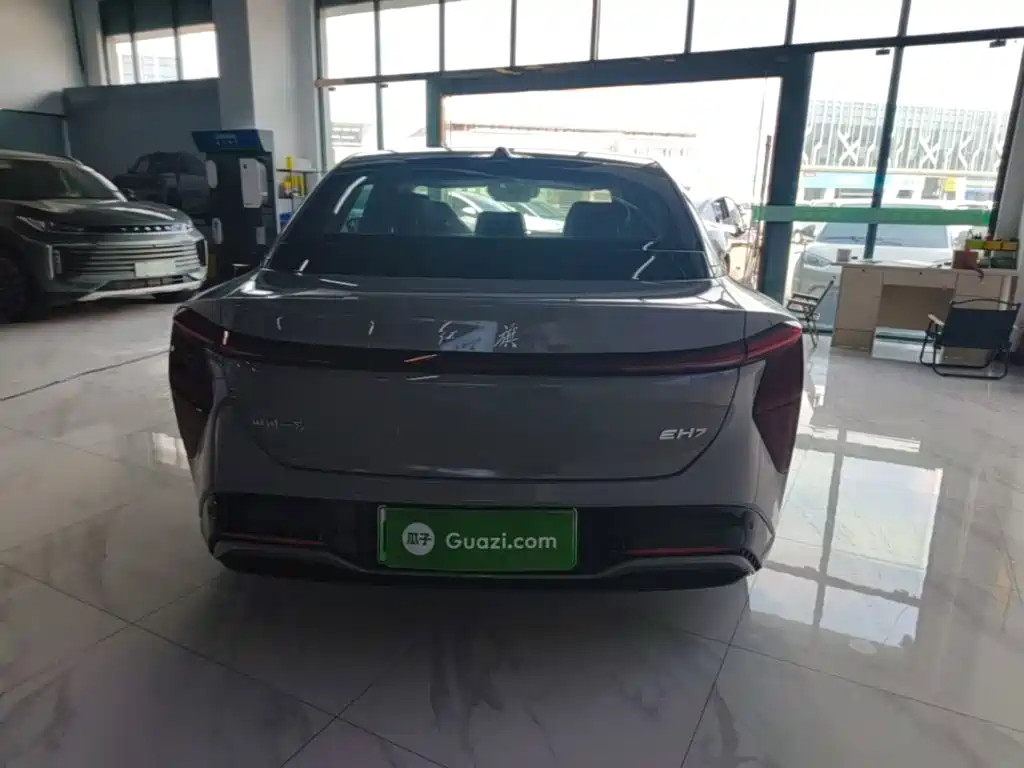 Hongqi Hongqi EH7 — миниатюра 6