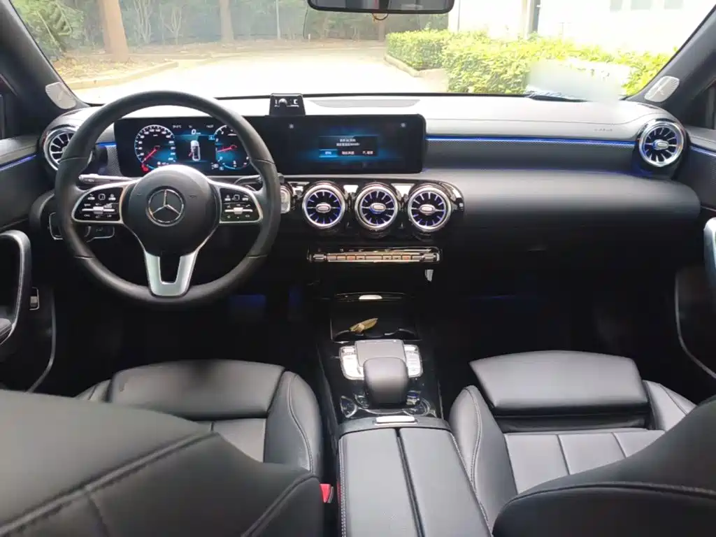 Mercedes-Benz A-Class — миниатюра 10