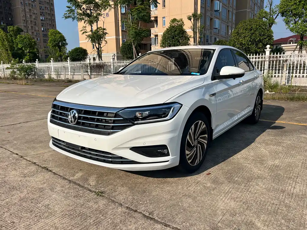 Купить Volkswagen Sagitar