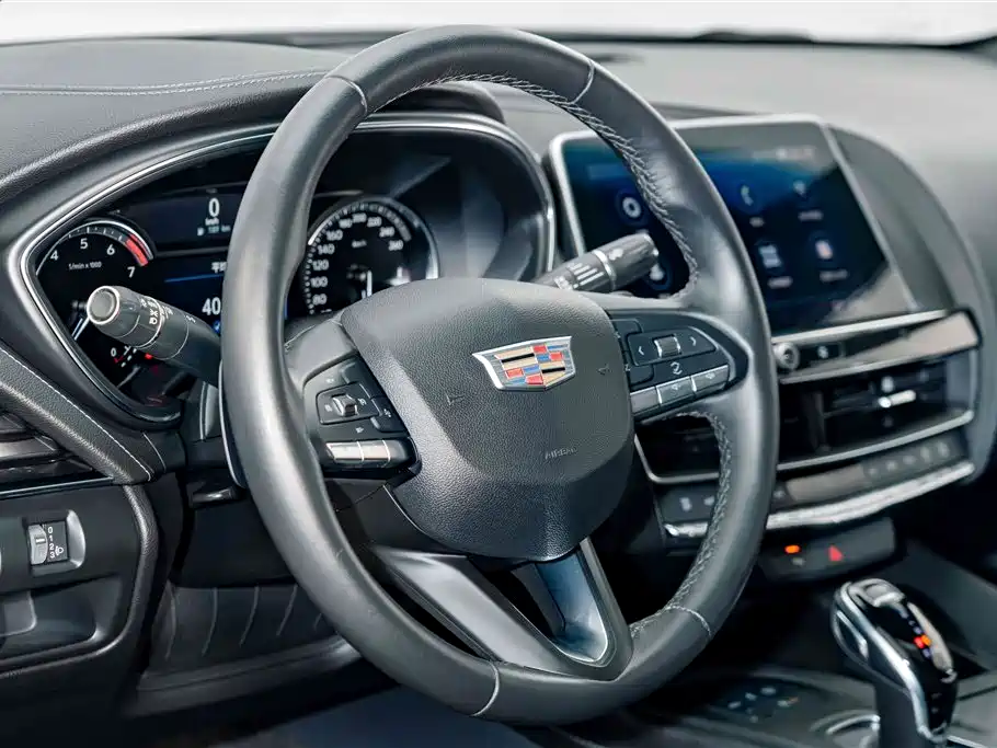 Cadillac CT5 — миниатюра 9