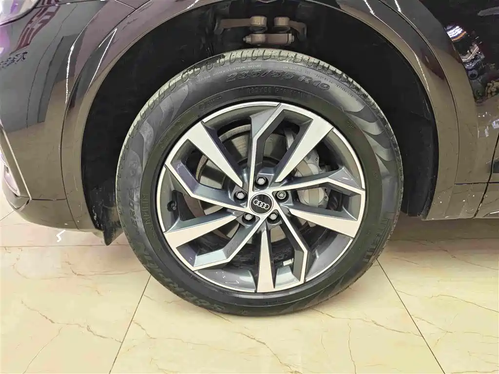 Audi Q5L — миниатюра 14