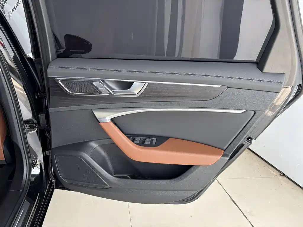 Audi A6L — миниатюра 22