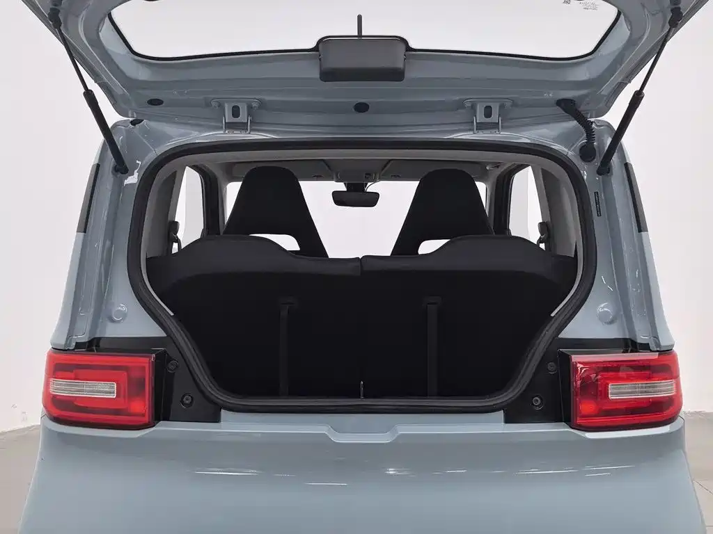 Wuling MINIEV — миниатюра 16