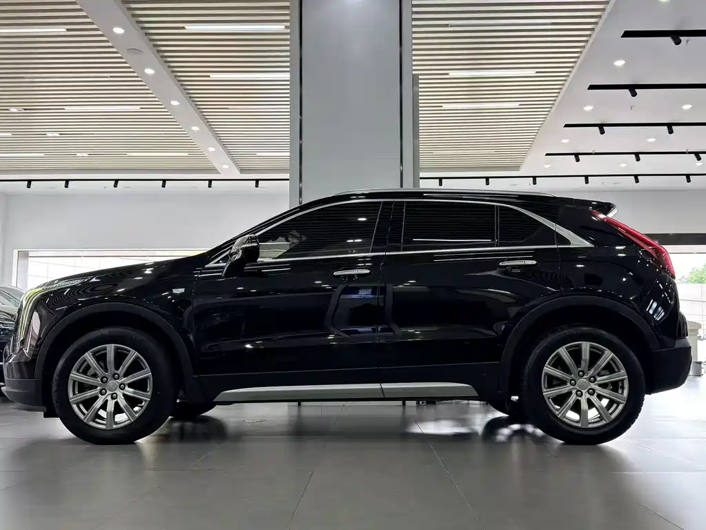 Cadillac XT4 — миниатюра 3