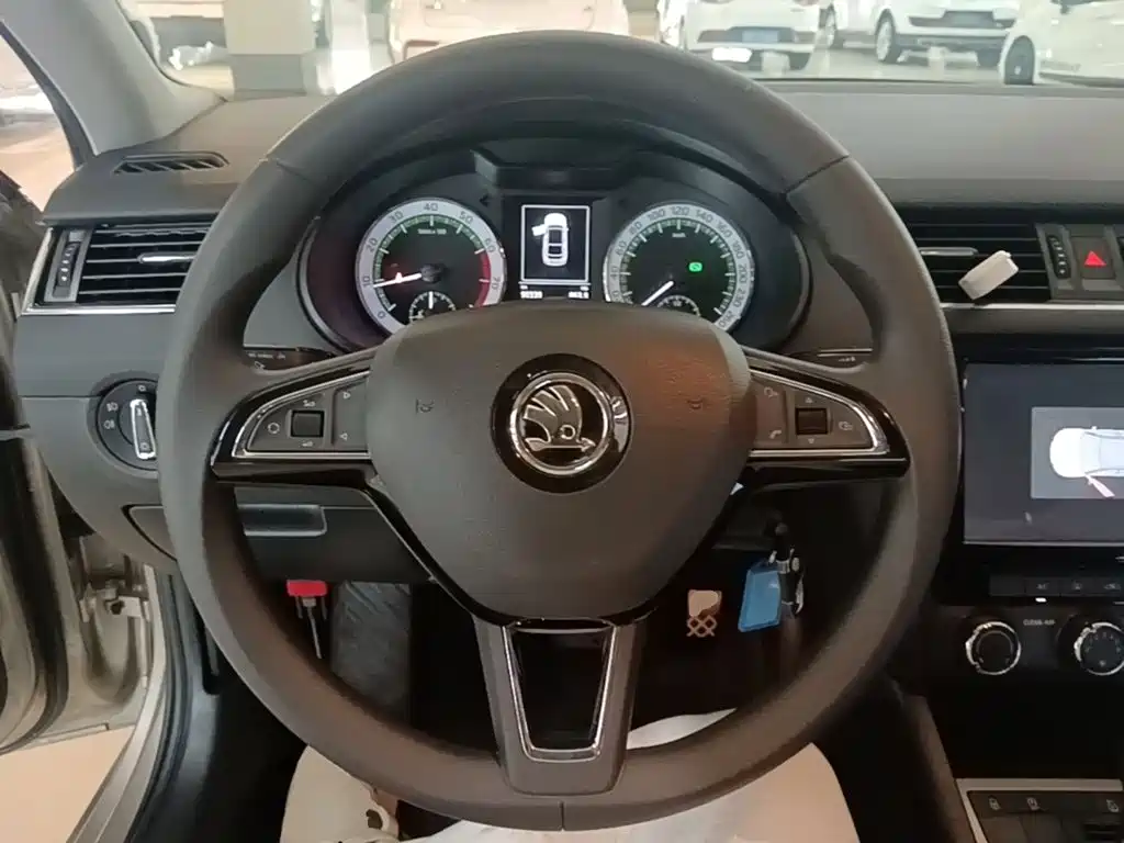 Skoda Octavia — миниатюра 11