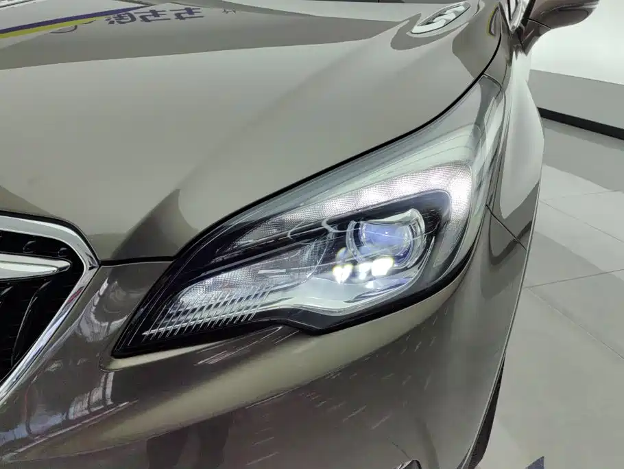 Buick Envision Plus — миниатюра 5