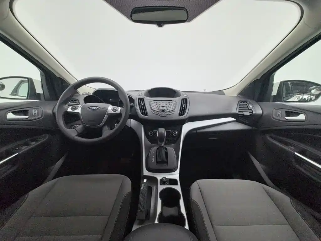 Ford Kuga — миниатюра 5