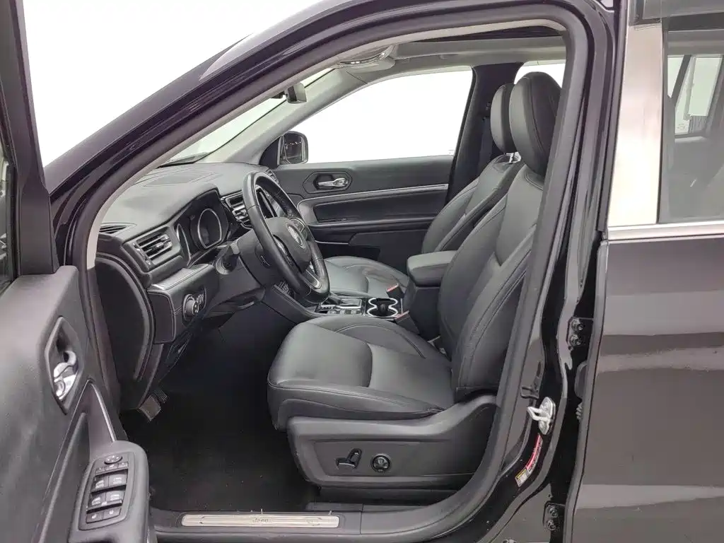 Jeep Grand Commander — миниатюра 10