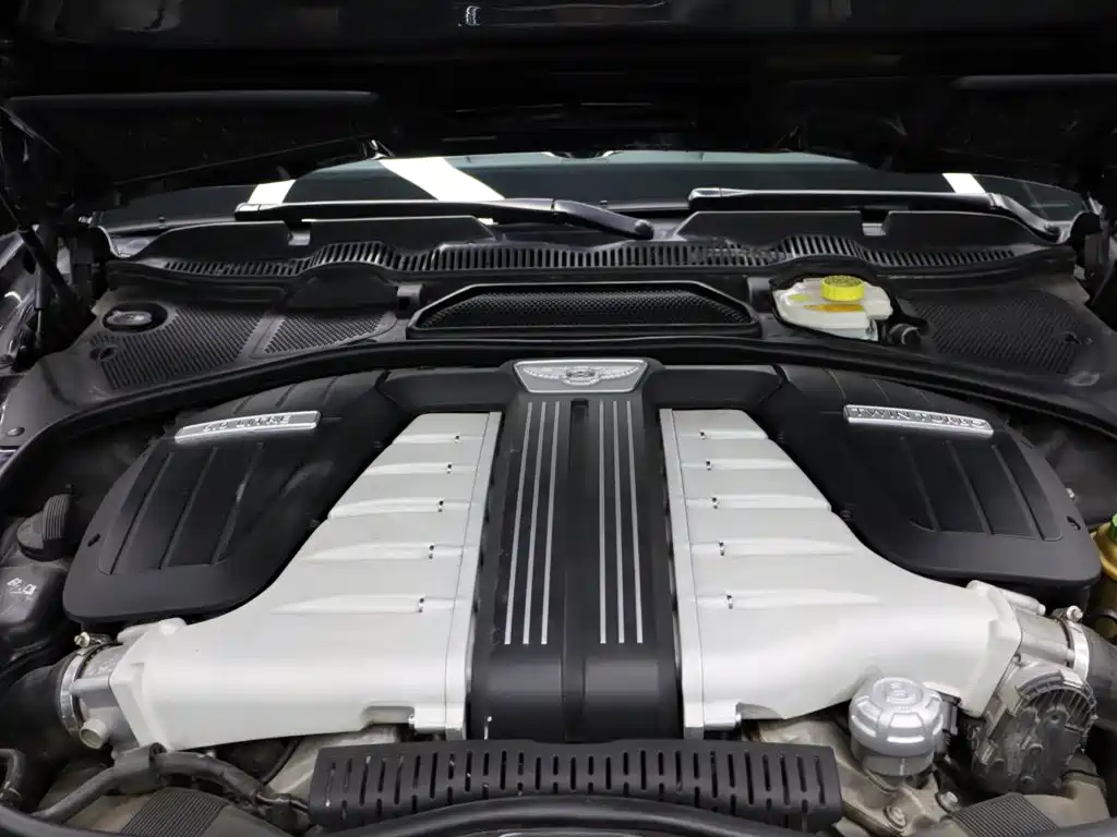 Bentley Flying Spur — миниатюра 29