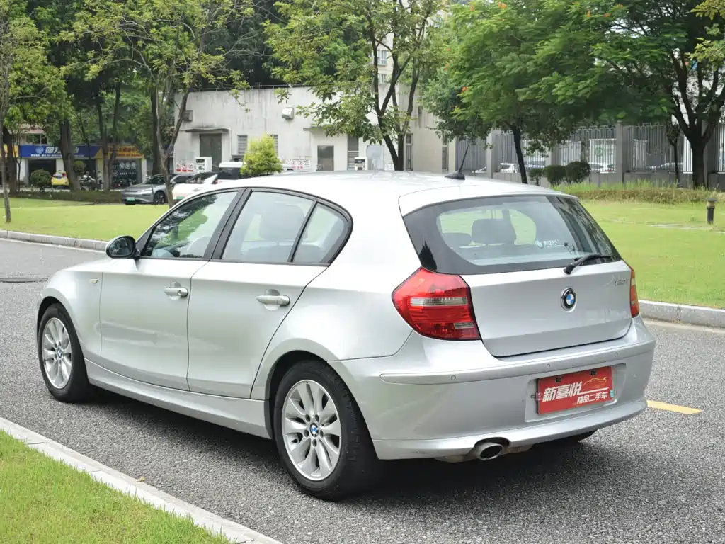 BMW 1 Series (Import) — миниатюра 4