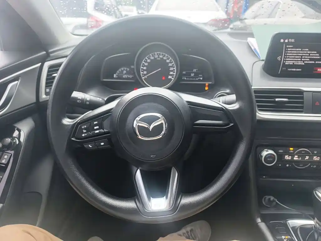 Mazda 3 Axela — миниатюра 11