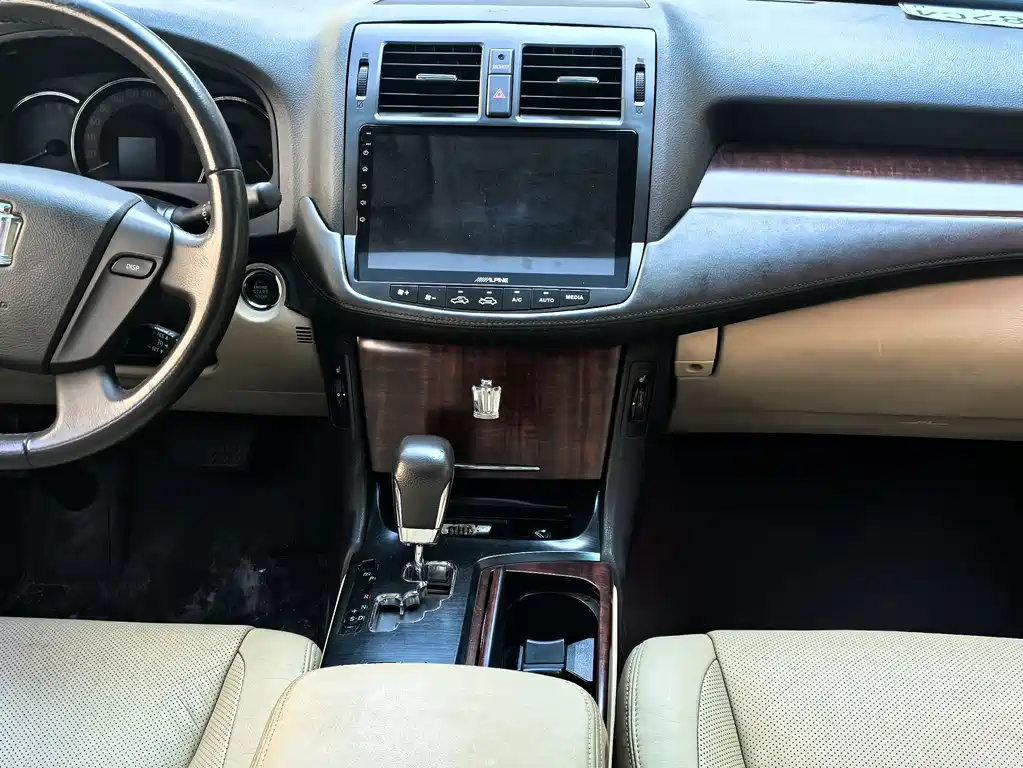 Toyota Crown 2.5L Royal Leather Sunroof Special Edition, фото 12