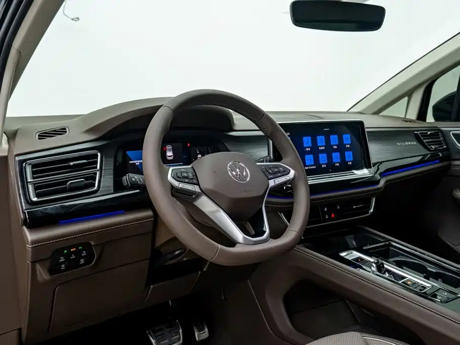 Volkswagen Viloran 380TSI Premium Edition, фото 10