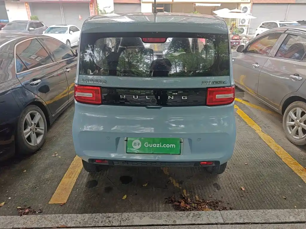 Wuling MINIEV — миниатюра 6
