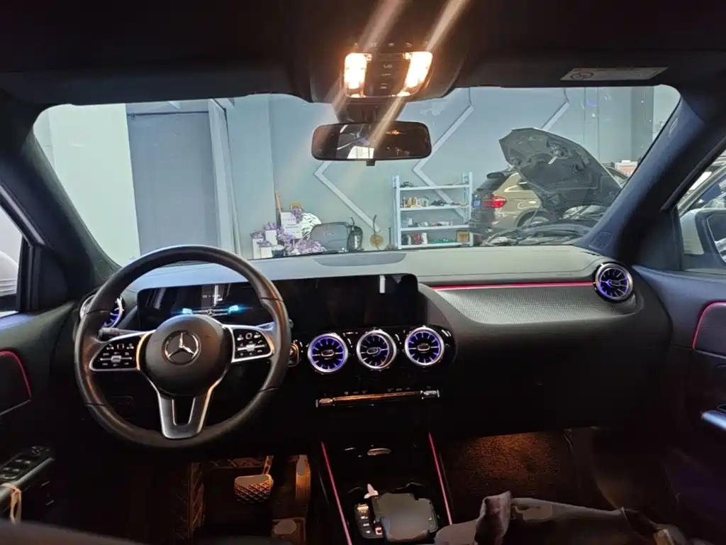 Mercedes-Benz GLA — миниатюра 10